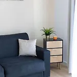 Studio vue mer plage aéroport Nice centre commercial CAP 3000 Arenas emplacement excellent Appartement