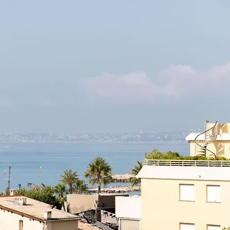 Carnaval Vue Aeroport Centre Commercial Cap 3000 Arenas Emplacement Excellent *