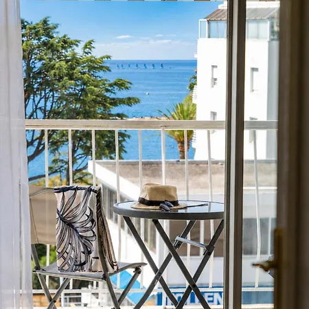 Proche Aeroport Vue Centre Commercial Cap 3000 Arenas Emplacement Excellent Ang Azur Saint-Laurent-du-Var
